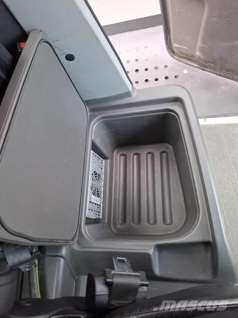 CLAAS Jaguar 950 Önjáró szecskázók