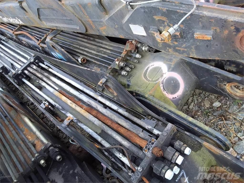 Loglift 220 Betakarító daruk