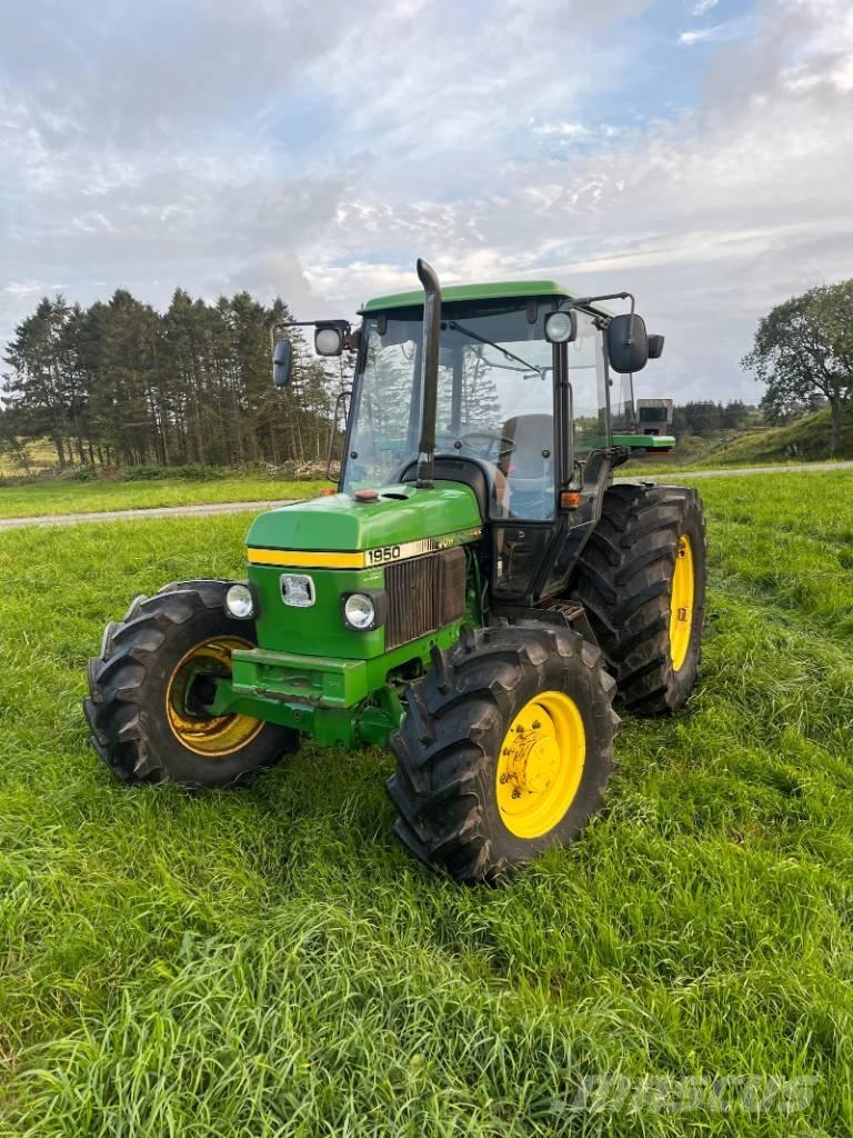 John Deere 1950 Traktorok