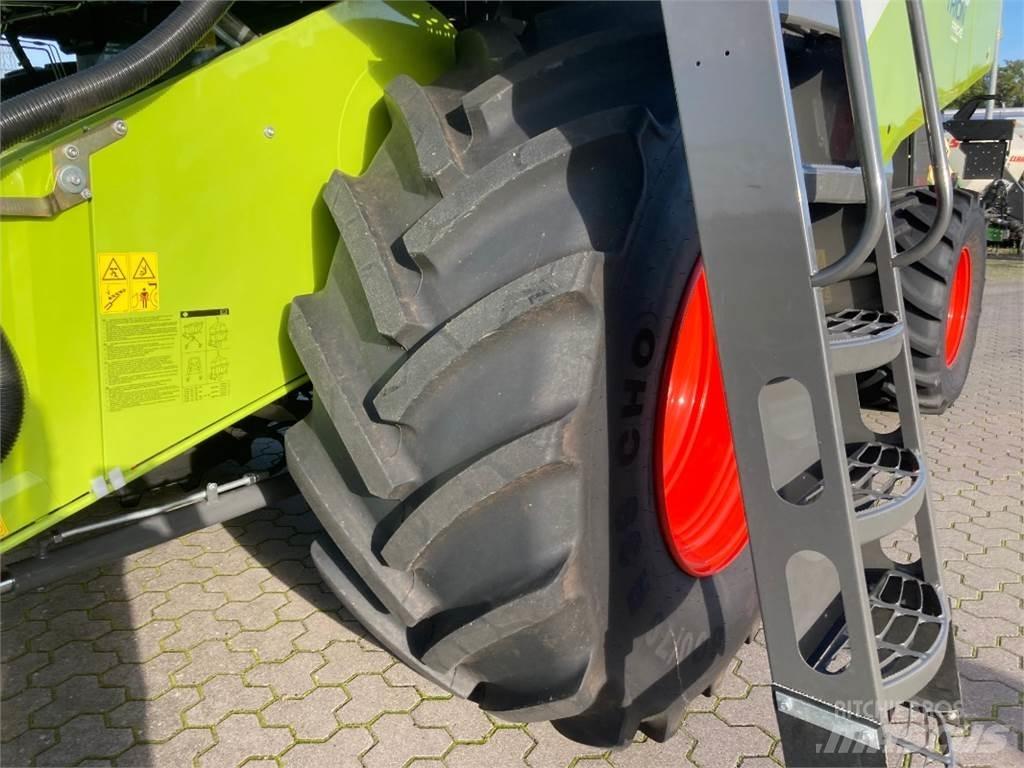 CLAAS Trion 730 Kombájnok
