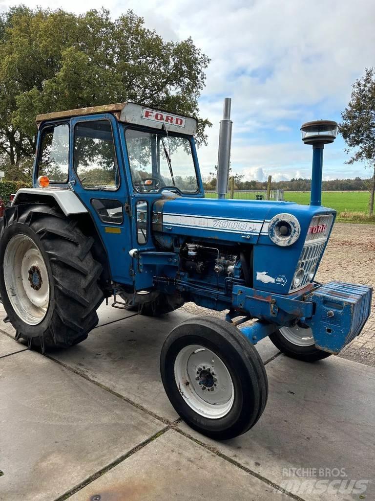 Ford 7000 Traktorok