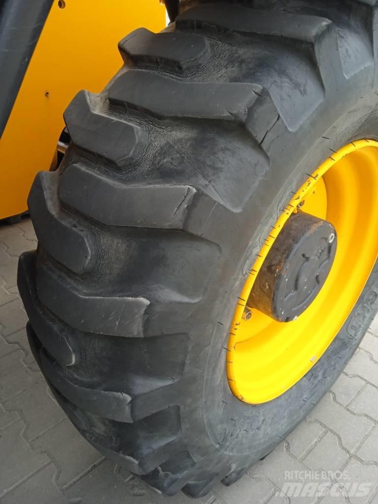 JCB 540-140 Teleszkópos rakodók