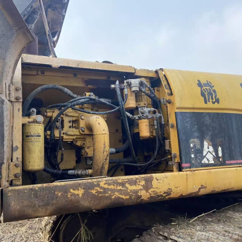 CAT 330 CL Lánctalpas kotrók