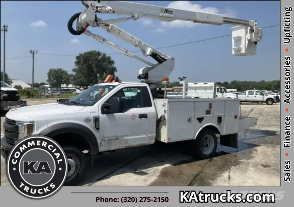 Ford F 550 XL SD Teherautóra szerelt emelők és állványok