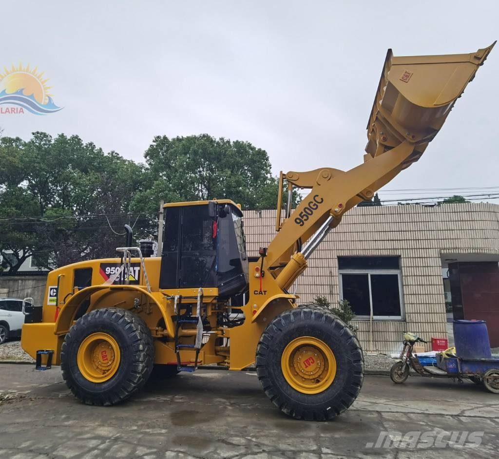 CAT 950 GC Gumikerekes homlokrakodók