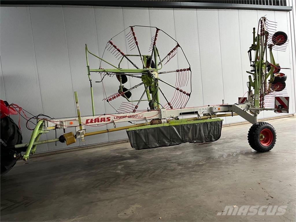 CLAAS Liner 1250 Rendforgatók