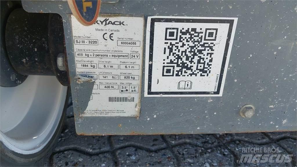 SkyJack SJIII3220 Ollós emelők