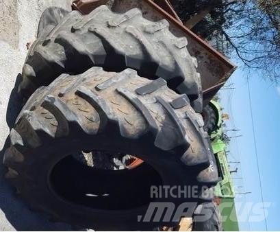  Pneus 480/70R30 Gumiabroncsok, kerekek és felnik