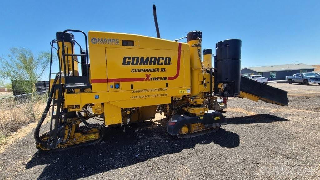 Gomaco Commander III Beton terítőgépek