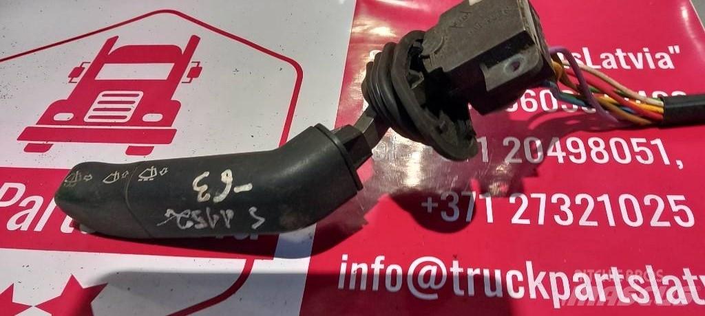 Scania R 420.   1402449 Vezetőfülke és belső tartozékok
