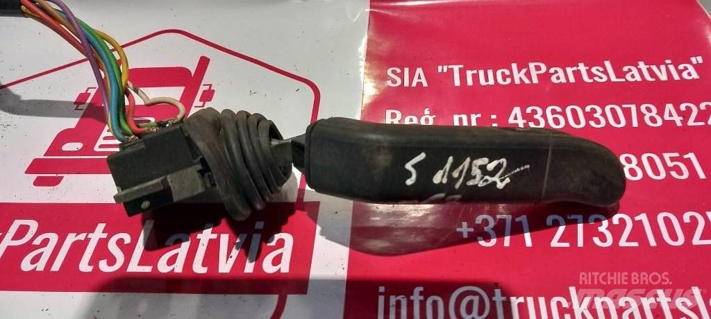 Scania R 420.   1402449 Vezetőfülke és belső tartozékok