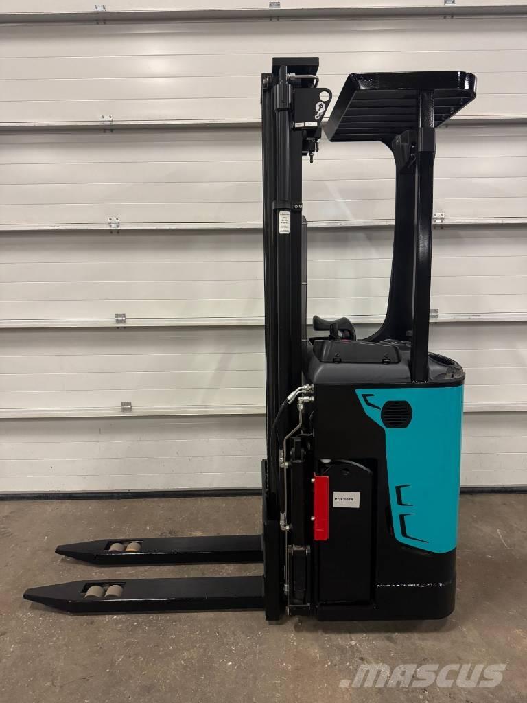 Mitsubishi SBR 12 N Elektromos gyalogkíséretű targoncák