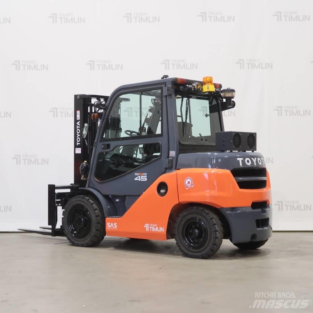Toyota 40-8FD40N Dízel targoncák