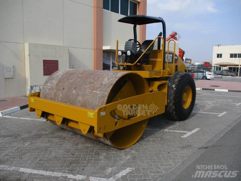 CAT CS 533 E Roller Egydobos hengerek