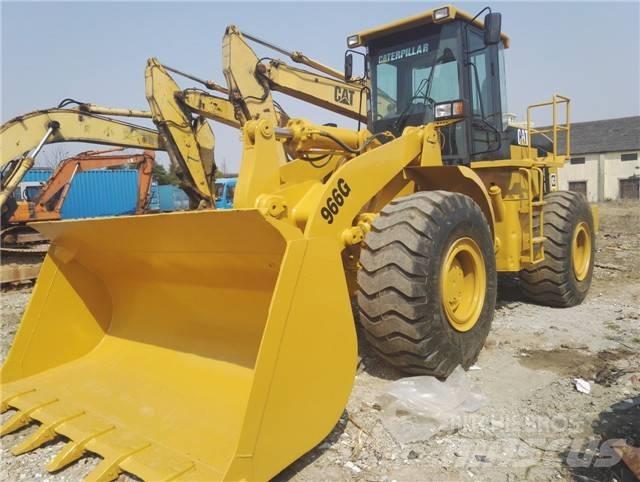 CAT 966 G Gumikerekes homlokrakodók