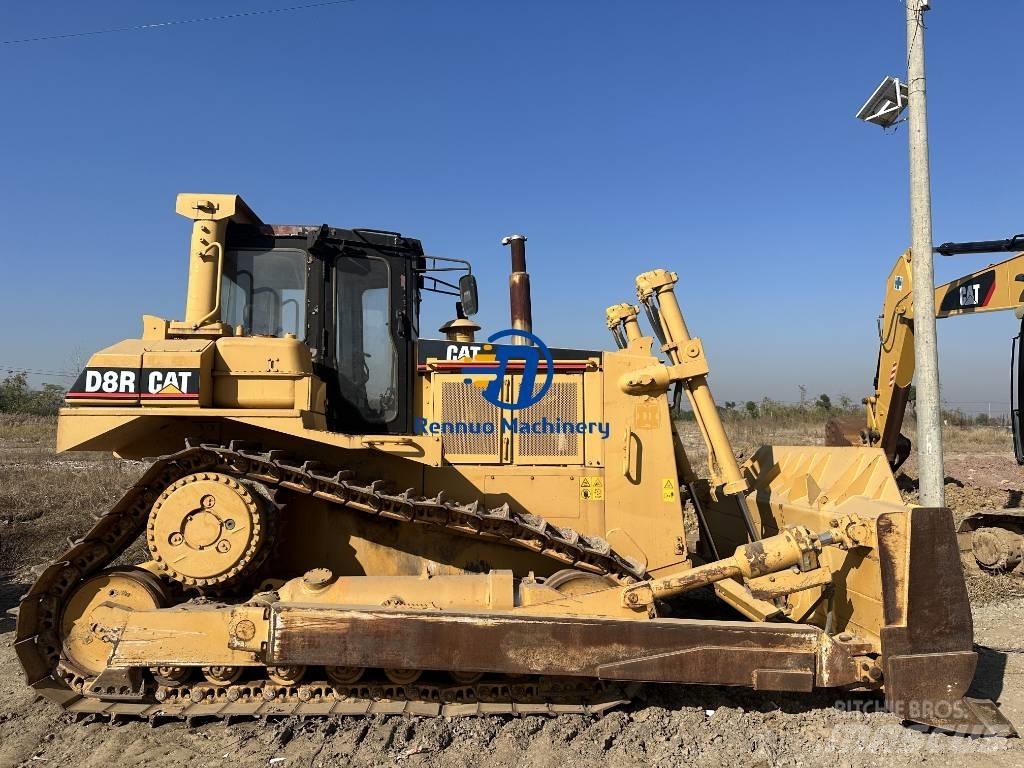 CAT D 8 R lánctalpas dózerek