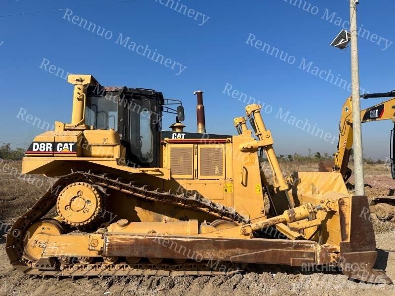 CAT D 8 R lánctalpas dózerek