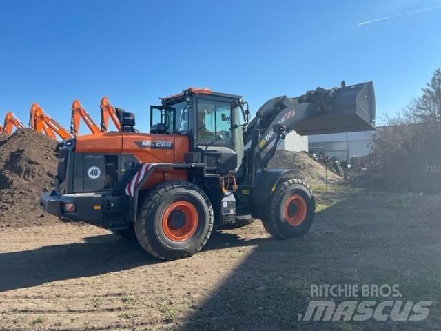 Doosan DL 200 Gumikerekes homlokrakodók