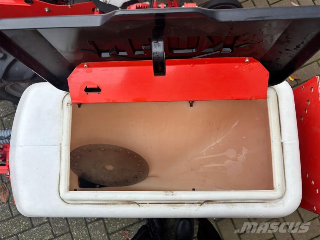 Kuhn Maxima 2 Precíziós vetőgépek