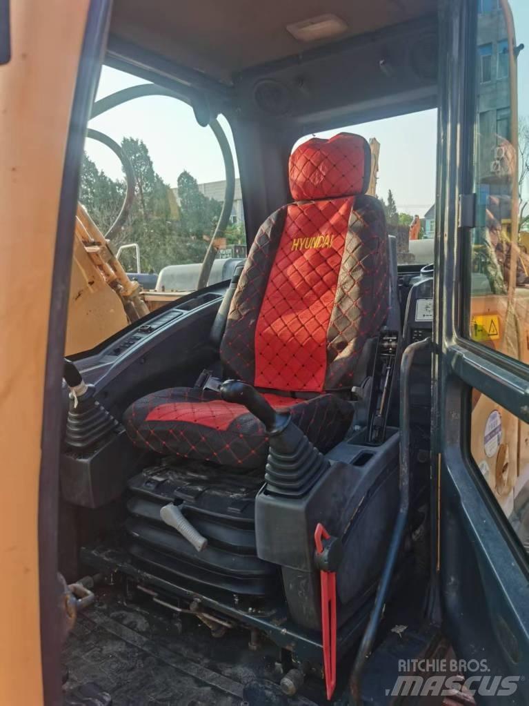 Hyundai 220lc-9s Közepes (midi) kotrók 7 t - 12 t