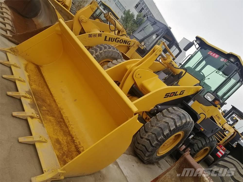 SDLG LG 933 L Gumikerekes homlokrakodók