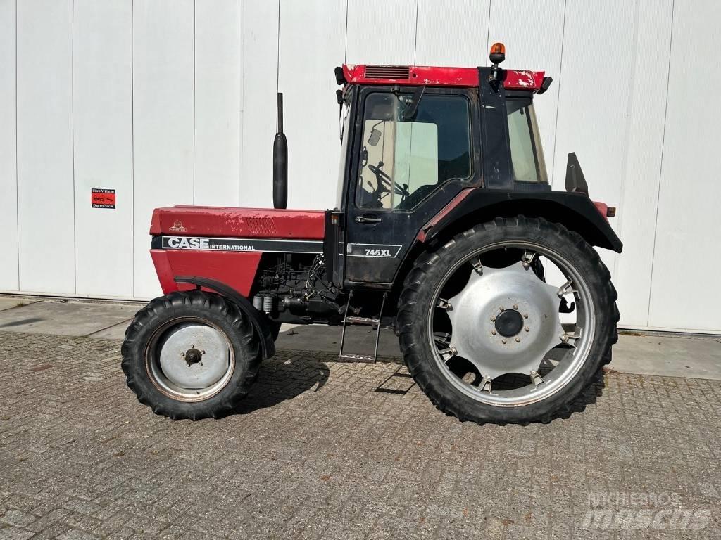 Case IH 745XL Traktorok