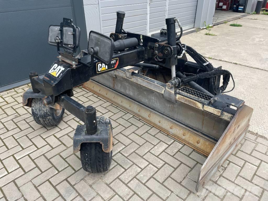CAT BB121 Tolólapok