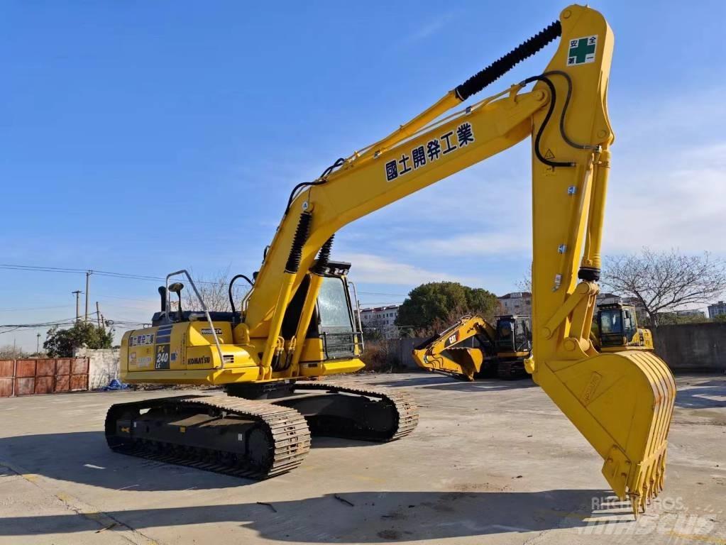 Komatsu PC 240-8 Lánctalpas kotrók