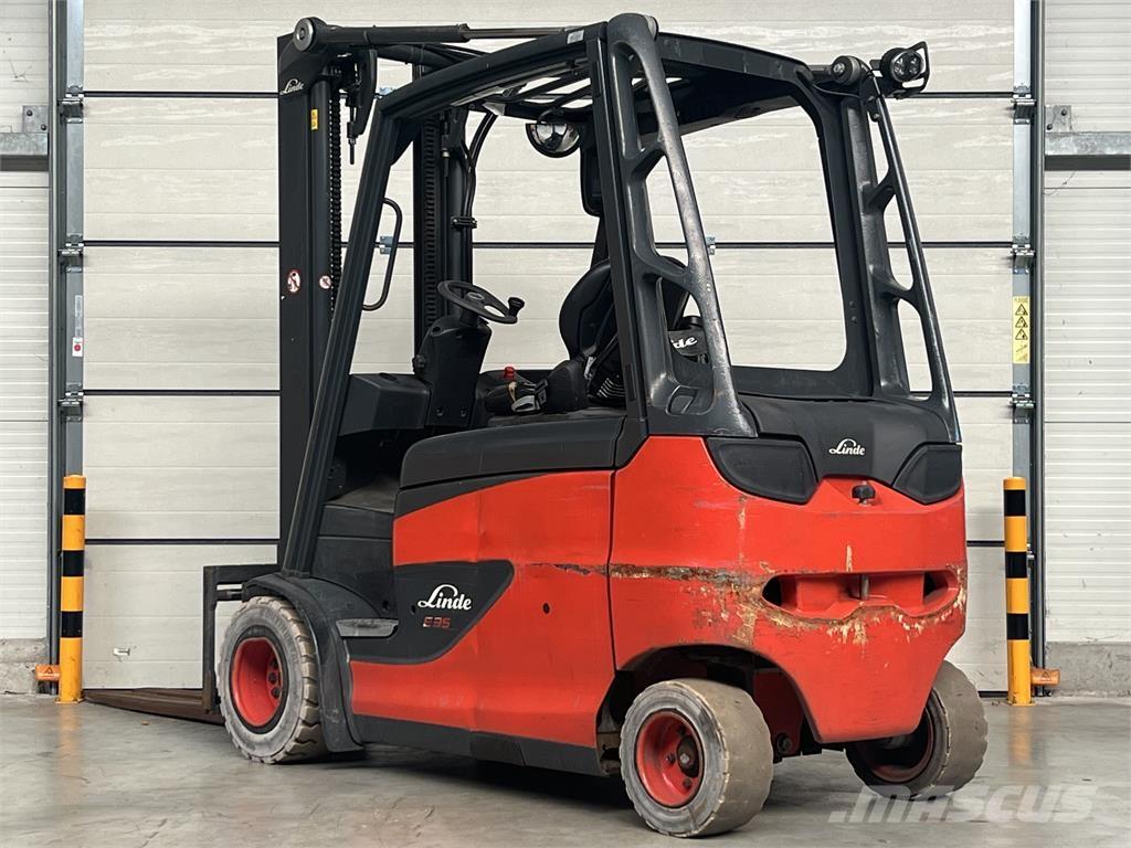 Linde E35HL-01 Elektromos targoncák