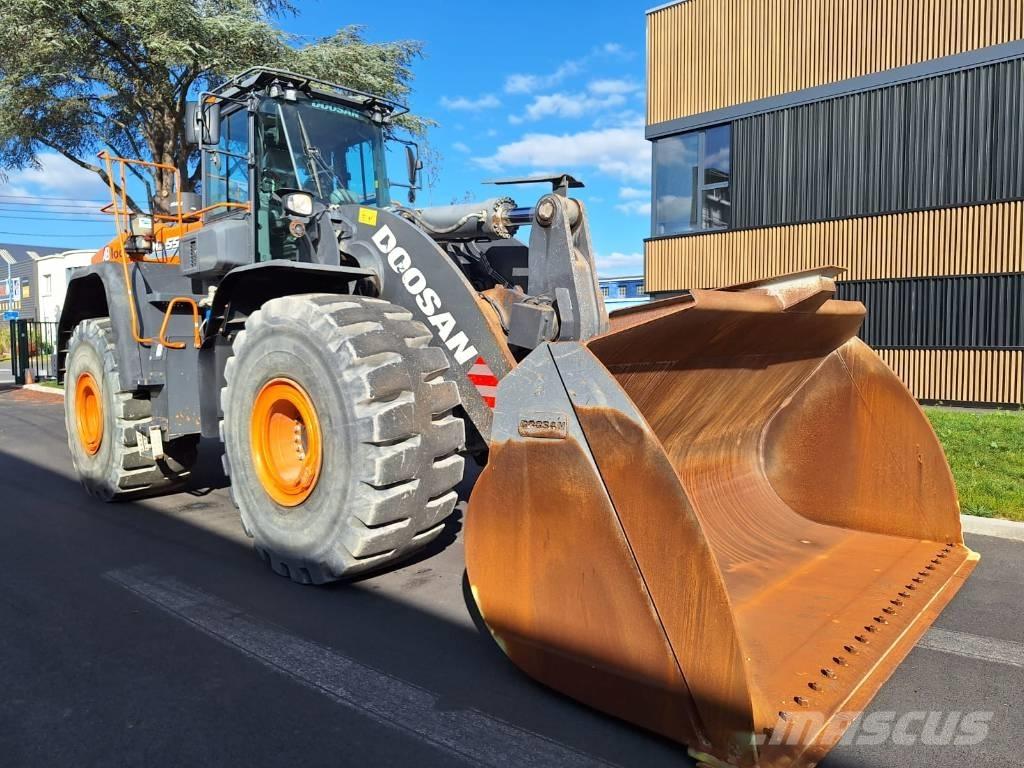 Doosan DL550-7 Gumikerekes homlokrakodók
