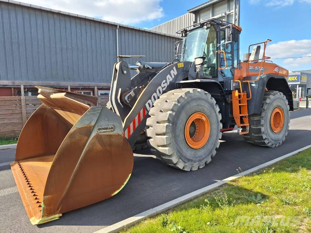 Doosan DL550-7 Gumikerekes homlokrakodók