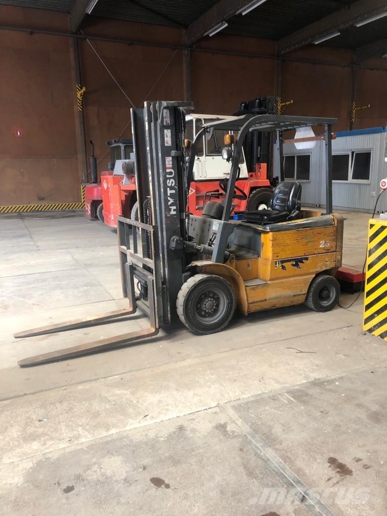 Hytsu CPD 25 Elektromos targoncák