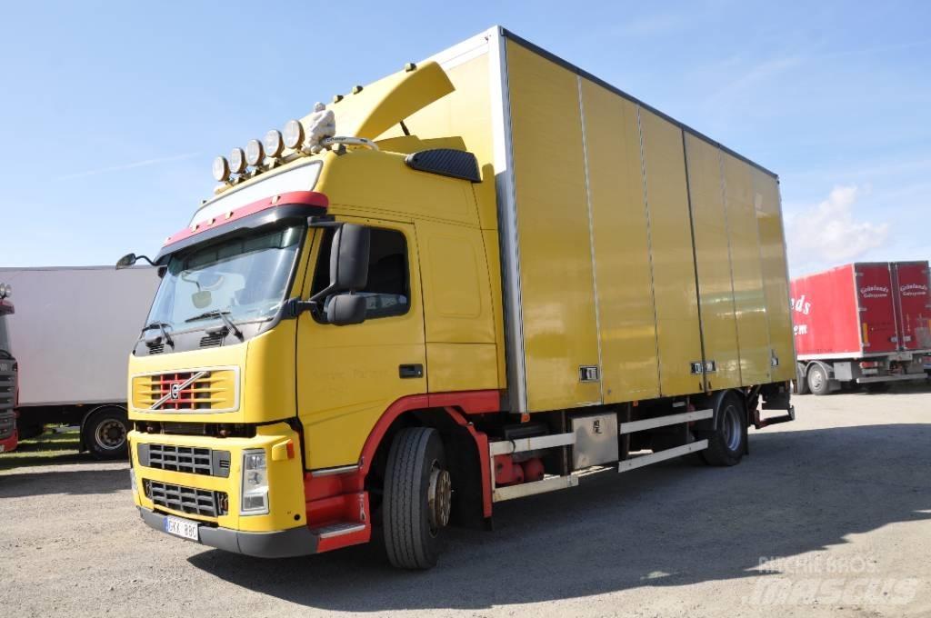 Volvo FM-340 4*2 Dobozos teherautók