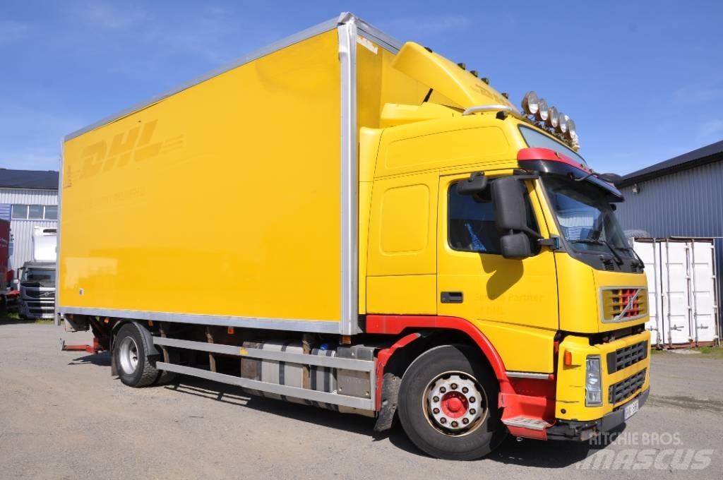 Volvo FM-340 4*2 Dobozos teherautók