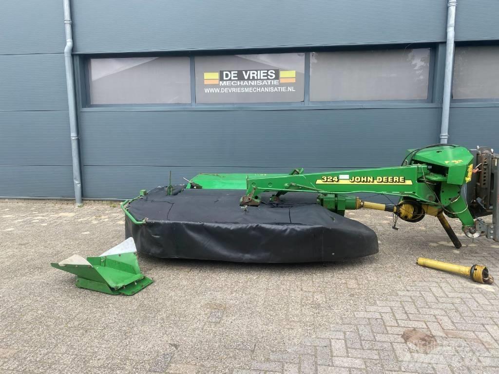 John Deere 324 Kaszák