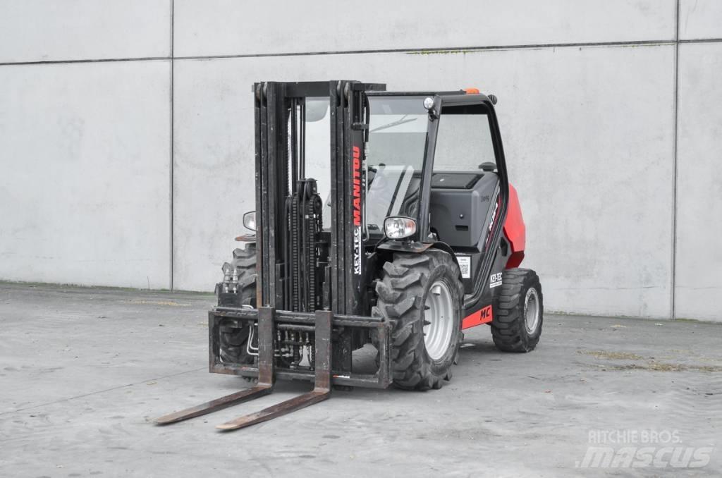 Manitou MC 25-4 D Dízel targoncák