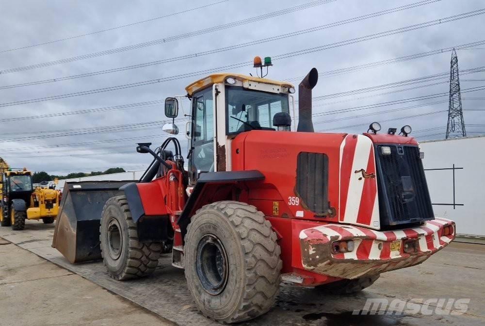 JCB 457 HT Gumikerekes homlokrakodók