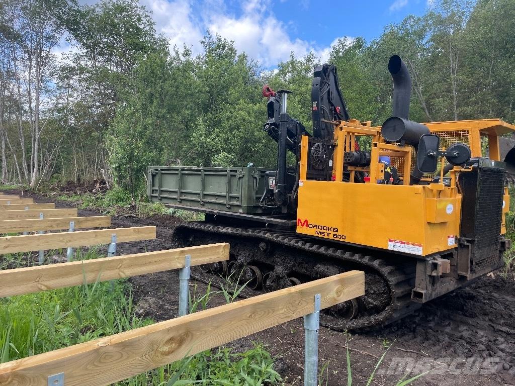 Morooka MST 800 Lánctalpas dömperek