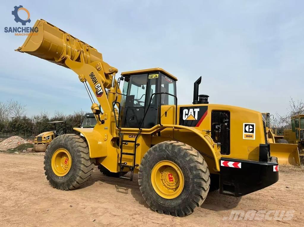 CAT 966 H Gumikerekes homlokrakodók