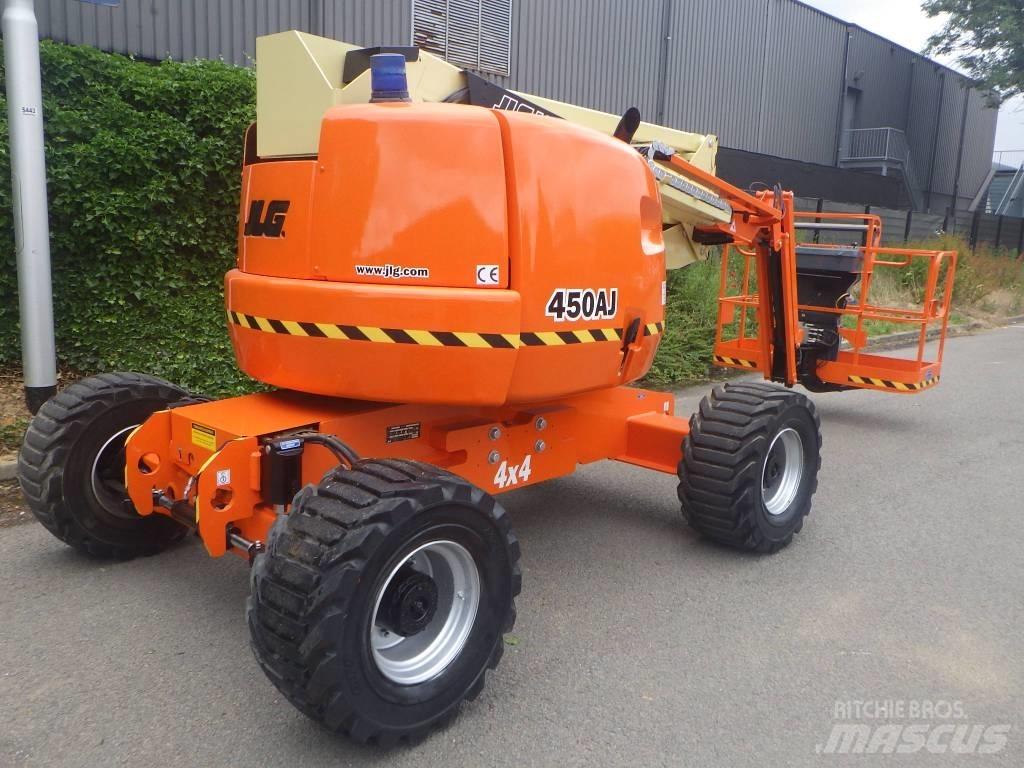 JLG 450AJ Karos emelők