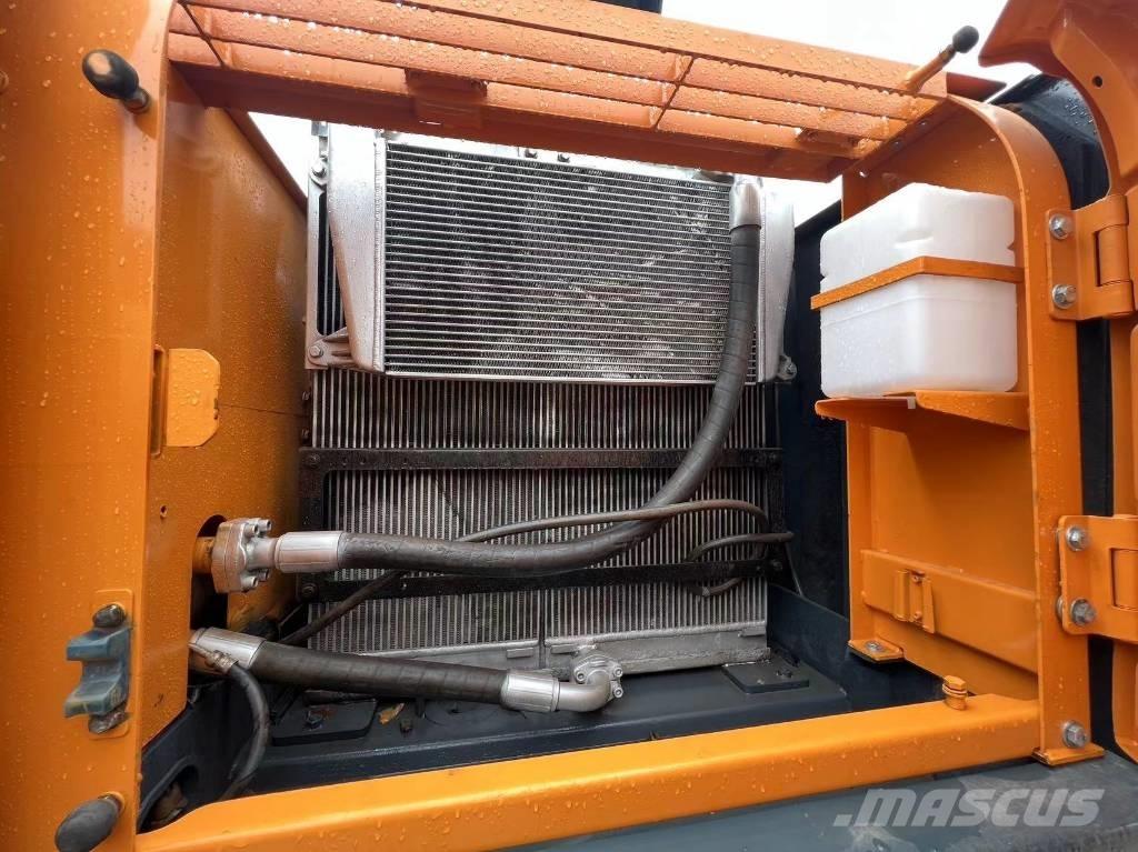 Hyundai 220 LC-9S Lánctalpas kotrók