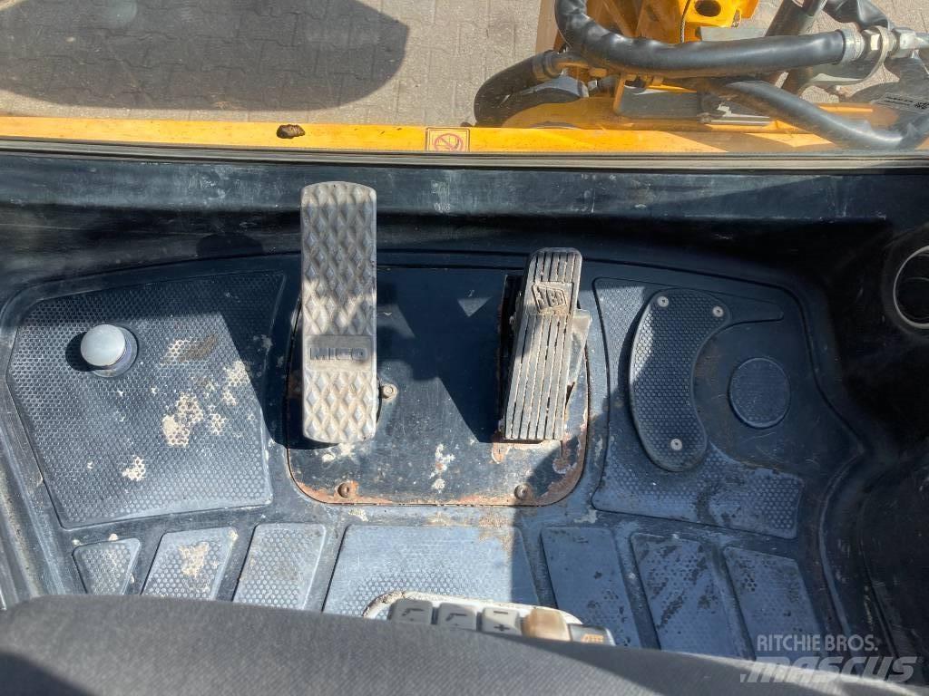 JCB 4 CX Super Kotrórakodók