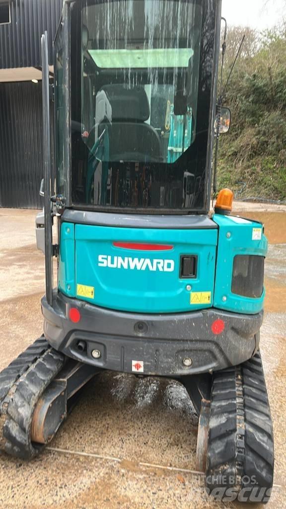 Sunward SWE25UF Mini kotrók < 7t