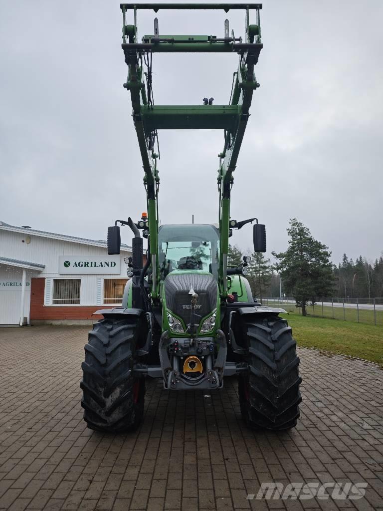 Fendt 724 Profi Plus Traktorok