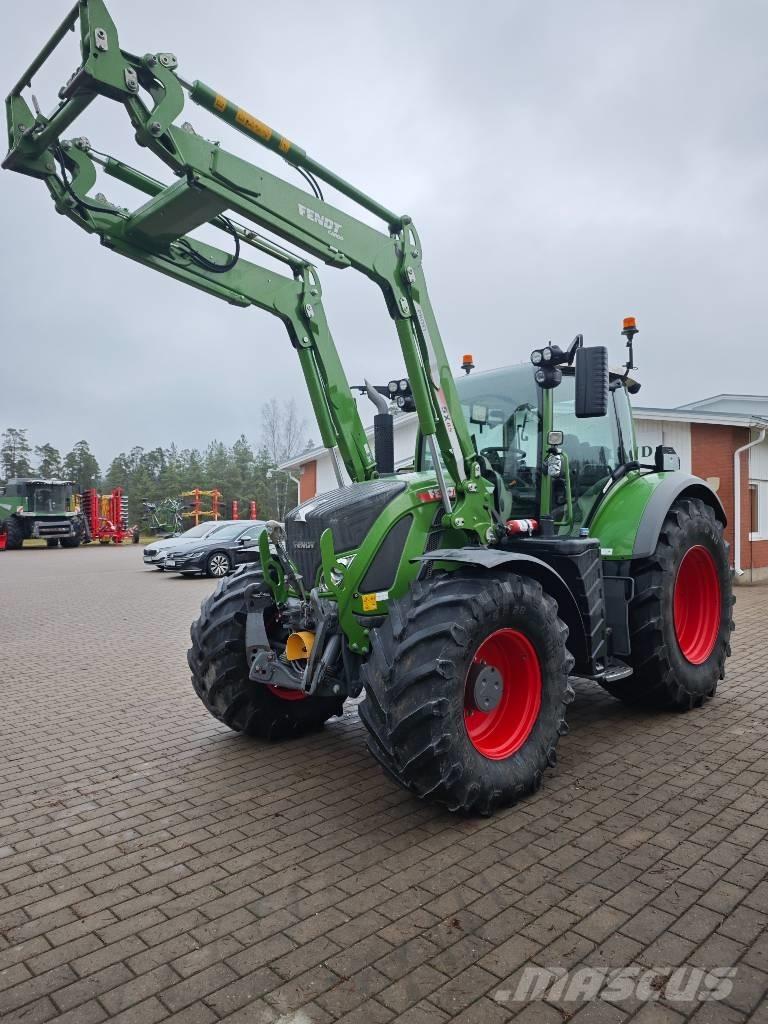 Fendt 724 Profi Plus Traktorok