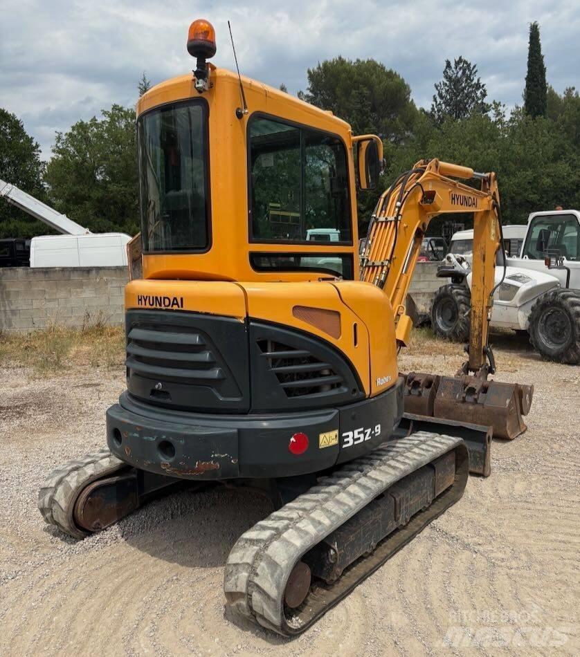 Hyundai R35Z-9 Mini kotrók < 7t