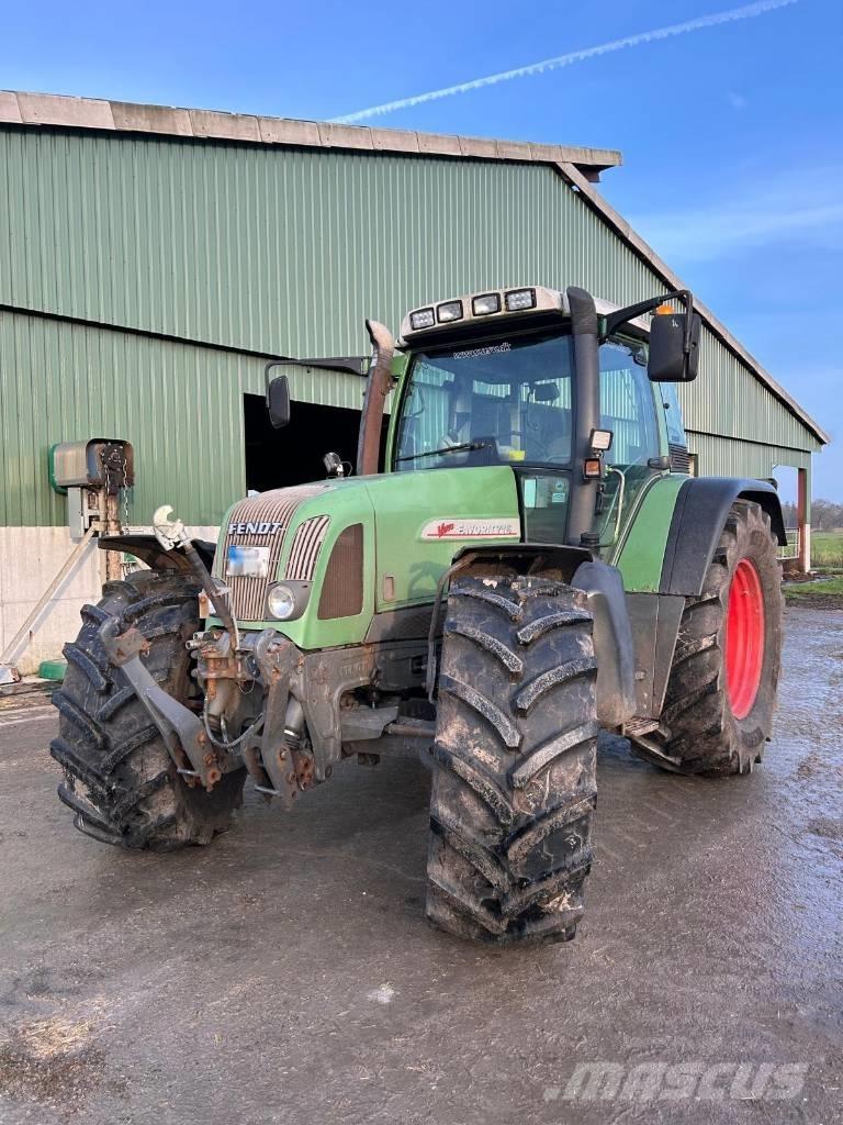 Fendt 716 Vario Com1 Traktorok