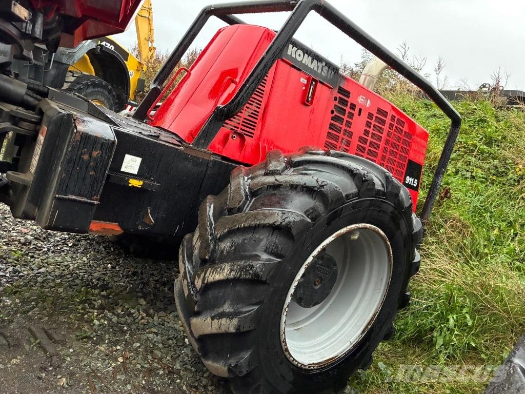 Komatsu 911.5 Betakarítók