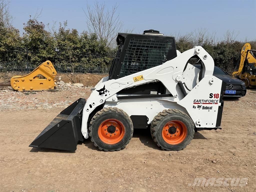 Bobcat S 18 Kompaktrakodók