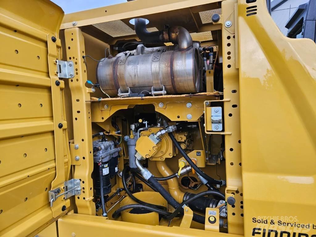 CAT 320 Lánctalpas kotrók